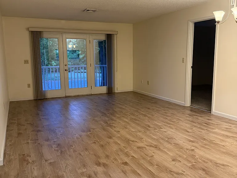 690 S Porter St #19 — Photo 2