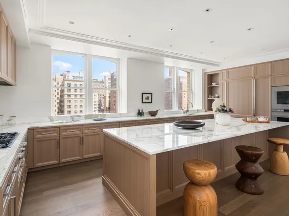225 West 86th Street 712 image 3 of 32