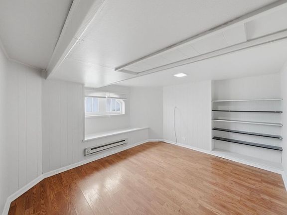5th image of 5706 N Maplewood Ave #G