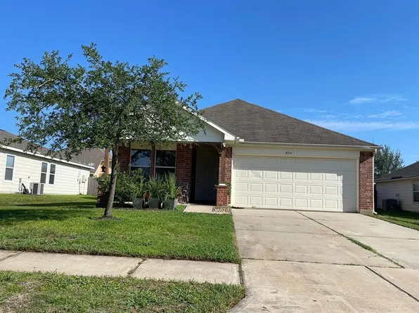 8714 Sunset Pond Dr, Tomball, TX 77375