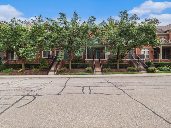 39459 Springwater Dr, Northville, MI 48168