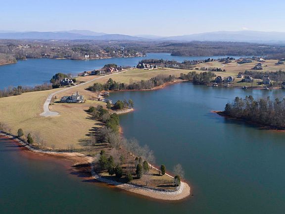 4th image of 219 Bay Pointe Dr