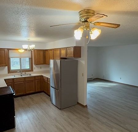 3rd image of 625 4th St