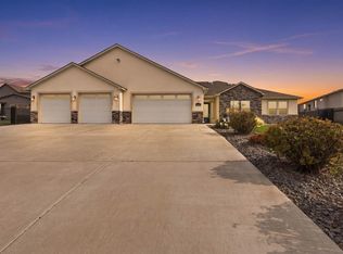 86612 Summit View Dr, Kennewick, WA 99338