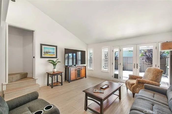 7259 Seaworthy Dr — Photo 21
