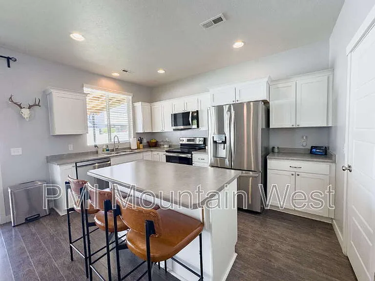 3565 S Water Lilly Ln — Photo 8