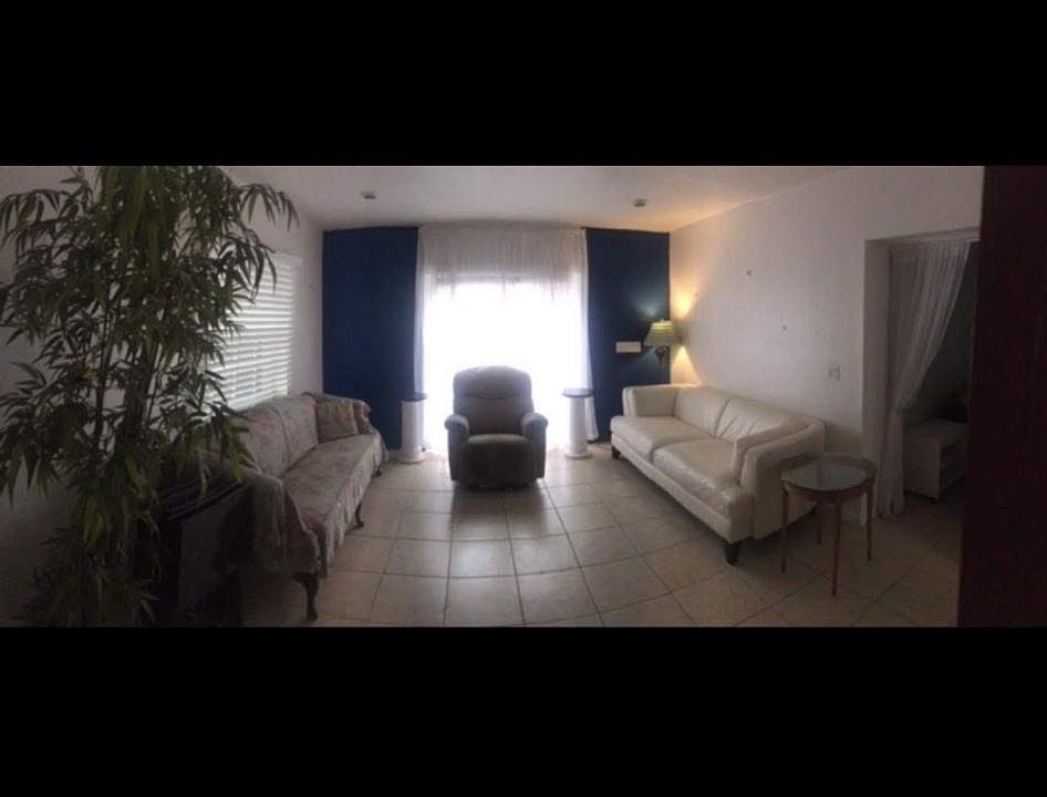 2nd image of 529 26th St
