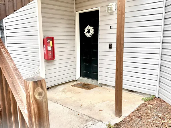 11 Rudwick Cir, Goose Creek, SC 29445