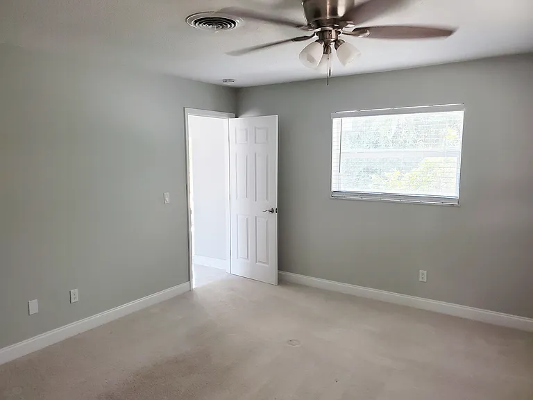 1257 NE Sago Dr — Photo 18