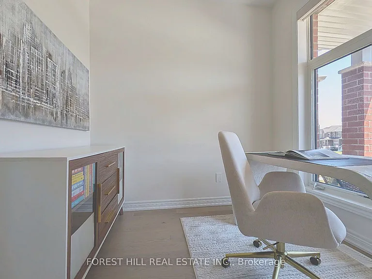 1362 Davis Loop — Photo 4