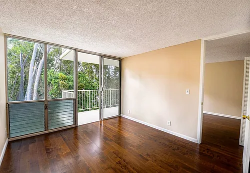 1600 Wilikina Dr Photo 1