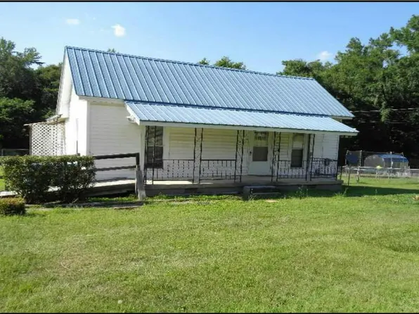 175 Grove St, Cooleemee, NC 27014