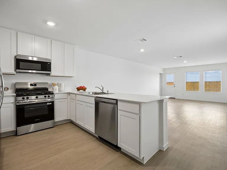 3112 Lynmar Ln — Photo 10