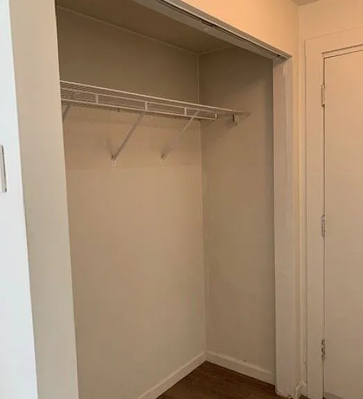 405 Monroe St — Photo 12