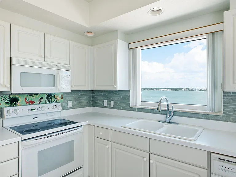 1170 Gulf Blvd #1105 — Photo 23