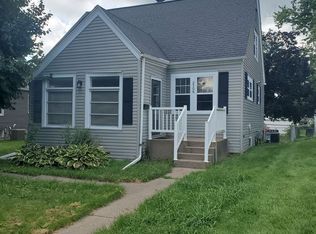 2506 28th St, Rock Island, IL 61201