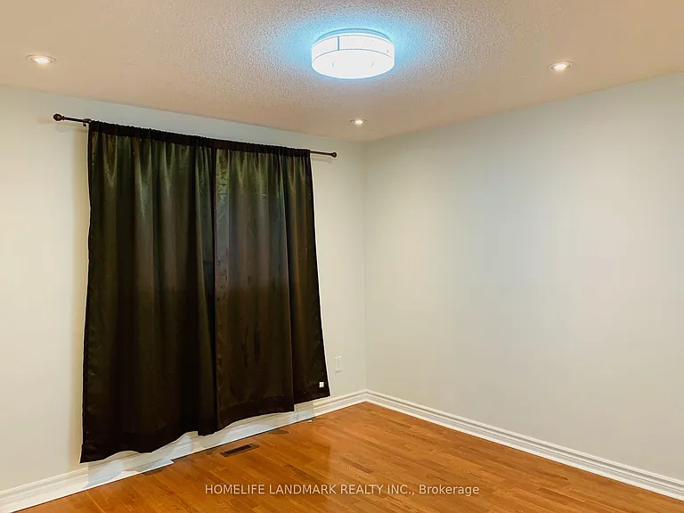 2780 Teak Cres — Photo 18