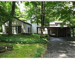 1st image of 9 Dogwood Ln