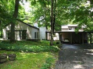 9 Dogwood Ln, Pomona, NY 10970
