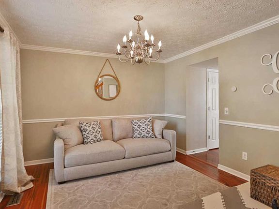 4th image of 6058 Tuswell Dr