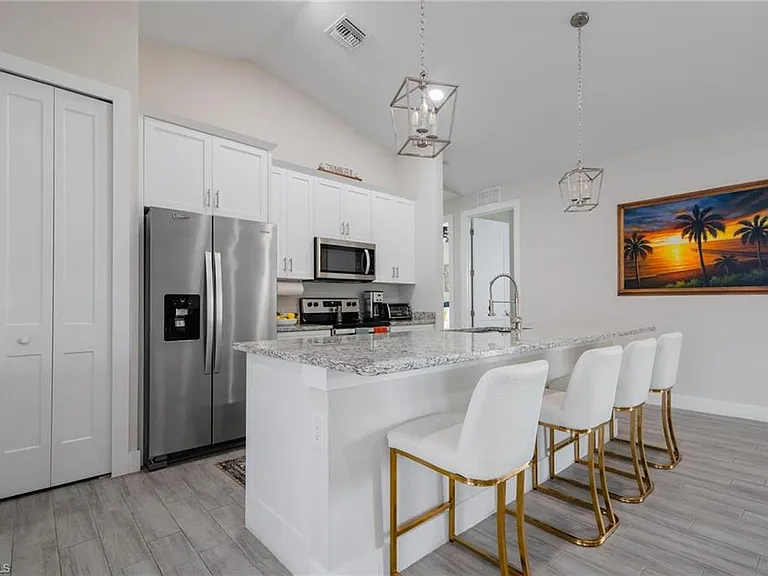 4665 Key Largo Ln — Photo 7