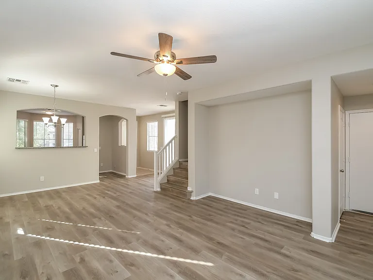 3674 E Stampede Dr — Photo 4