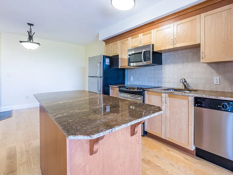 411 River Rd — Photo 9