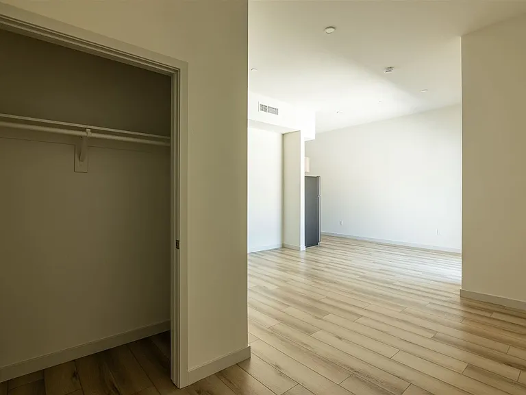 4233 Kansas Street — Photo 27