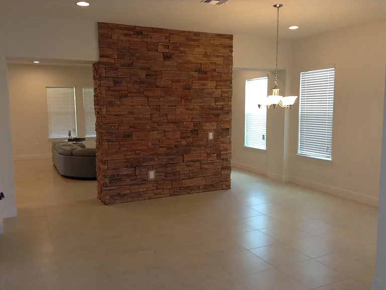 9240 Woodcrane Dr — Photo 4