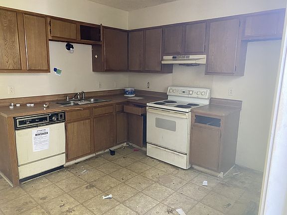 5th image of 2804 Vista Ln