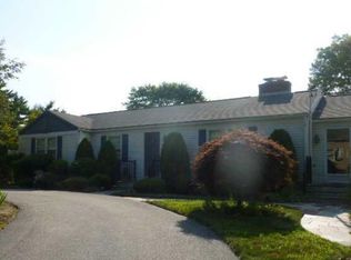 51 Ralls Dr, Cranston, RI 02920