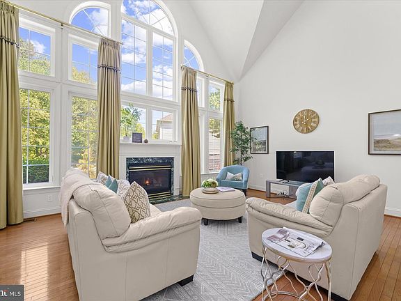 4th image of 111 Cheswick Dr