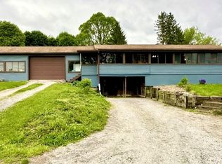 145 Fording Rd, New Castle, PA 16101