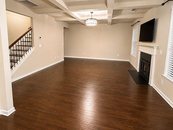 4th image of 1455 Ox Bridge Way