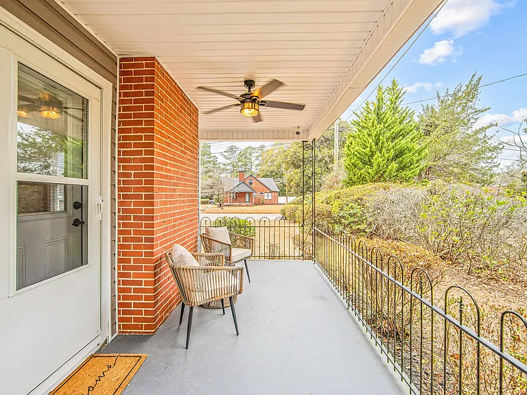 606 Poole Dr — Photo 7