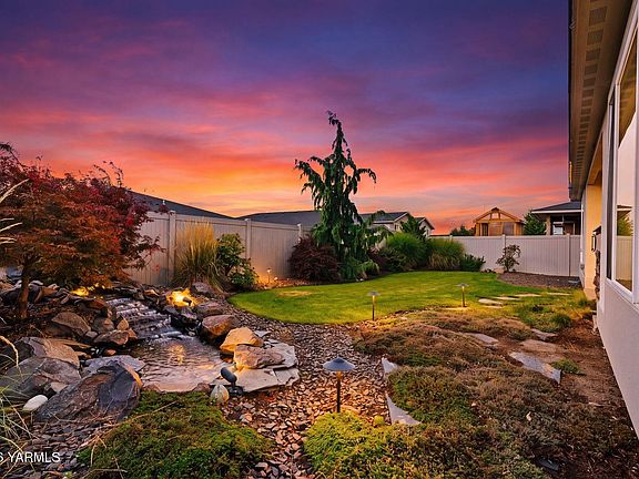 Backyard Water Feature>