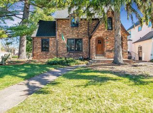 780 Washington Rd, Grosse Pointe, MI 48230