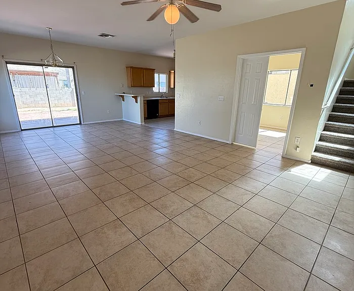 3527 E Drexel Manor Stra — Photo 3