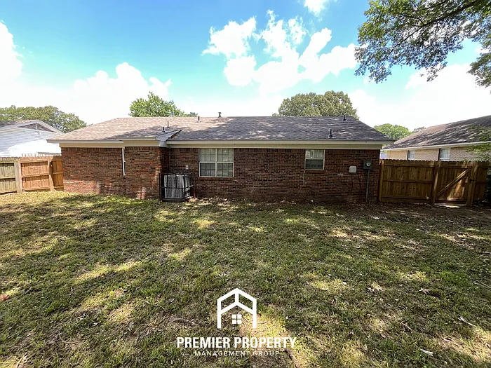 3165 Mackham Ave — Photo 18