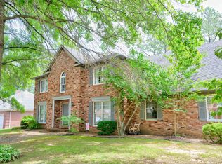 8707 Edinborough Rd, Evansville, IN 47725