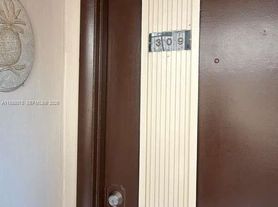 8420 SW 133rd Ave Rd