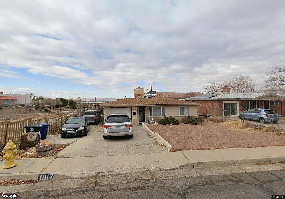 3 bed, 1596 sqft, $2,500 — Photo 1