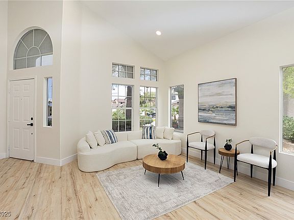 5th image of 955 Leadville Meadows Dr