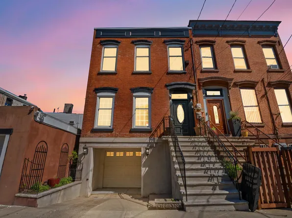 30 Sackett St, Jersey City, NJ 07304