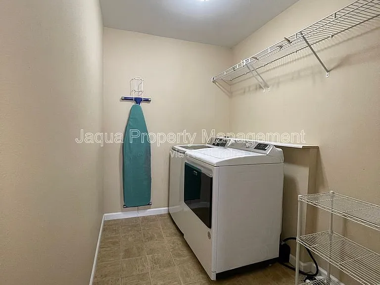 7457 Brindle Trl — Photo 12