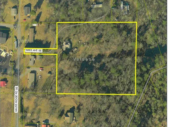110 Abee Ave SE, Valdese, NC 28690