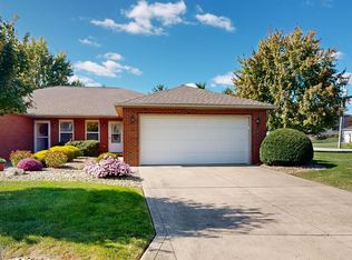 12 Ranscott Dr, Shelby, OH 44875