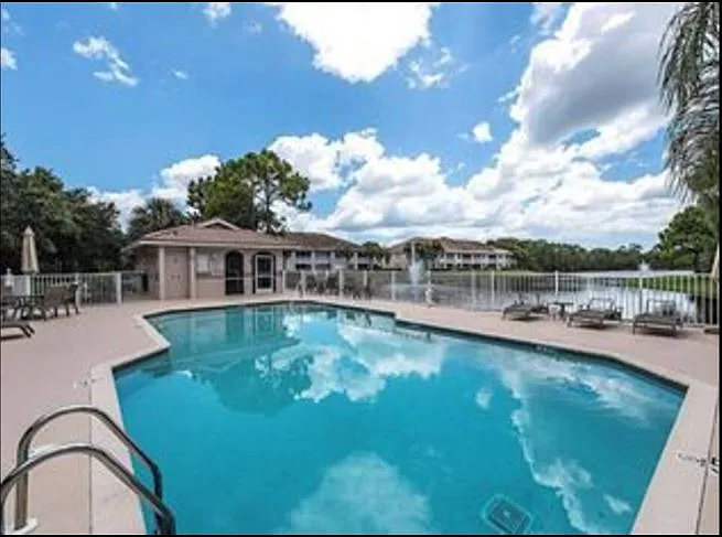 Heated Community Pool with Cabana and Full Outdoor Kitchen w Grill - 1064 Manor Lake Dr