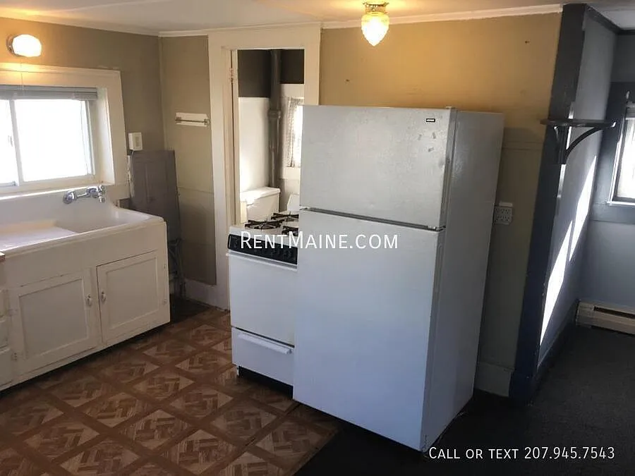 1 bed, $1,050 — Photo 3