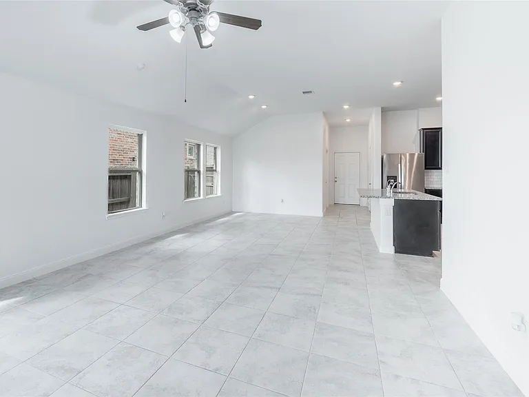 24207 Asher Hollow Ln — Photo 6